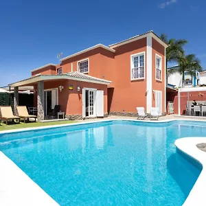 villa-tenerife-sur-adeje.in-canary-islands.com/